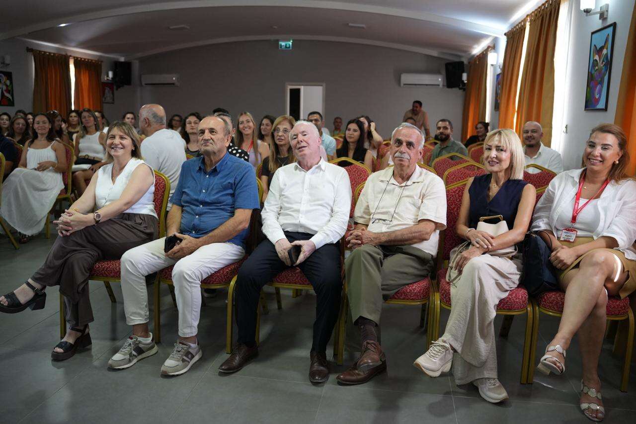 Yönelt Koleji’nde Yeni Dönem Heyecanı: 10. Yılını Dolduranlara Plaket 1